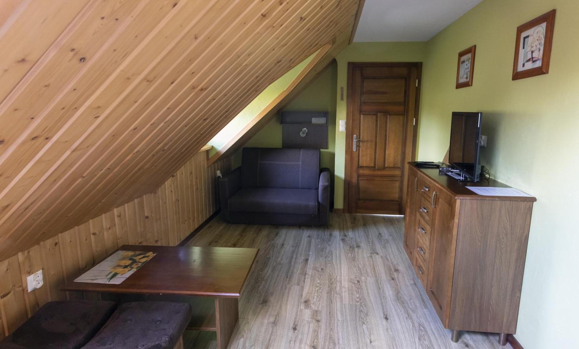 Dom Pod Lipa Villa Jaminy Exteriör bild
