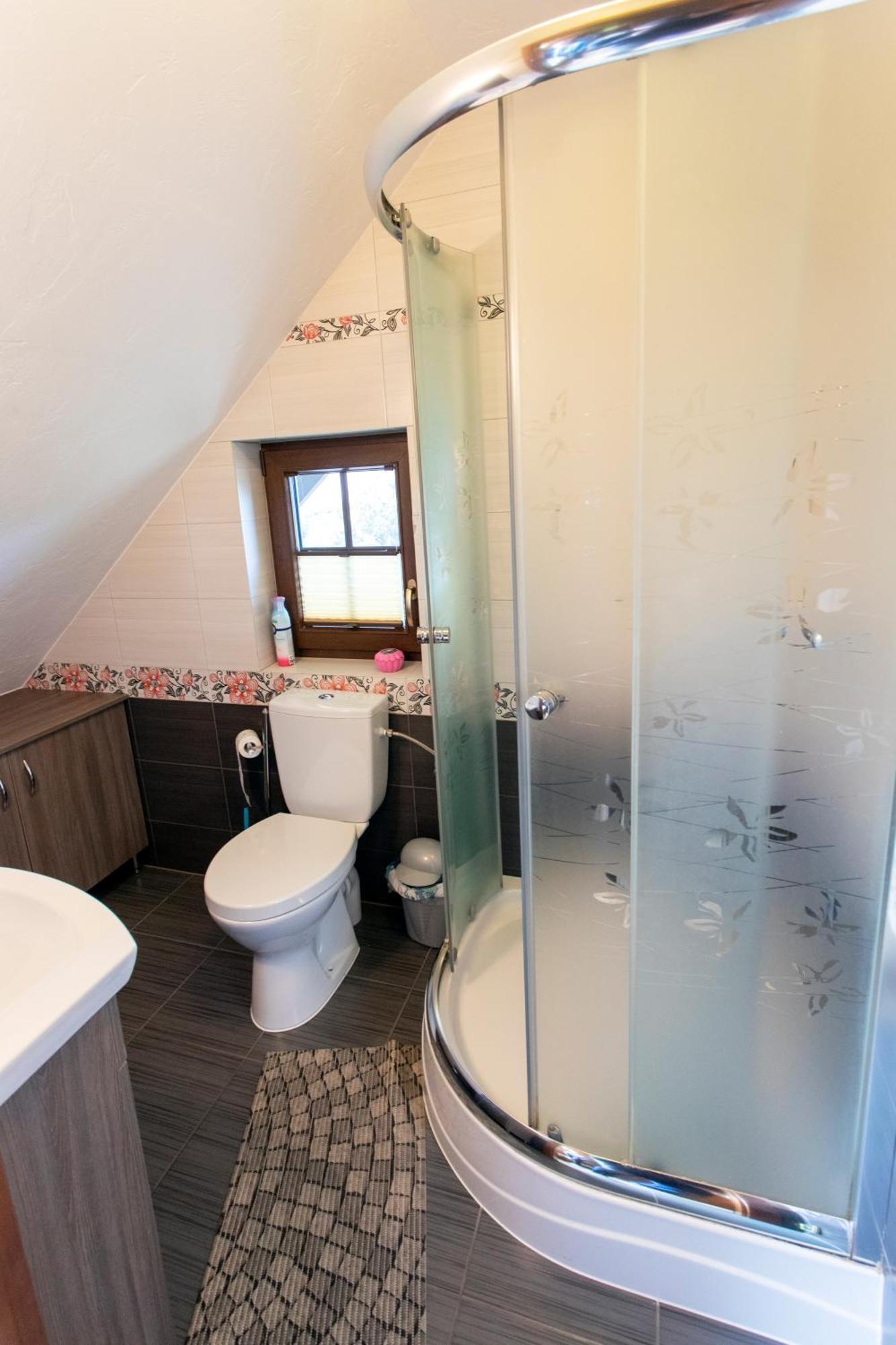 Dom Pod Lipa Villa Jaminy Exteriör bild